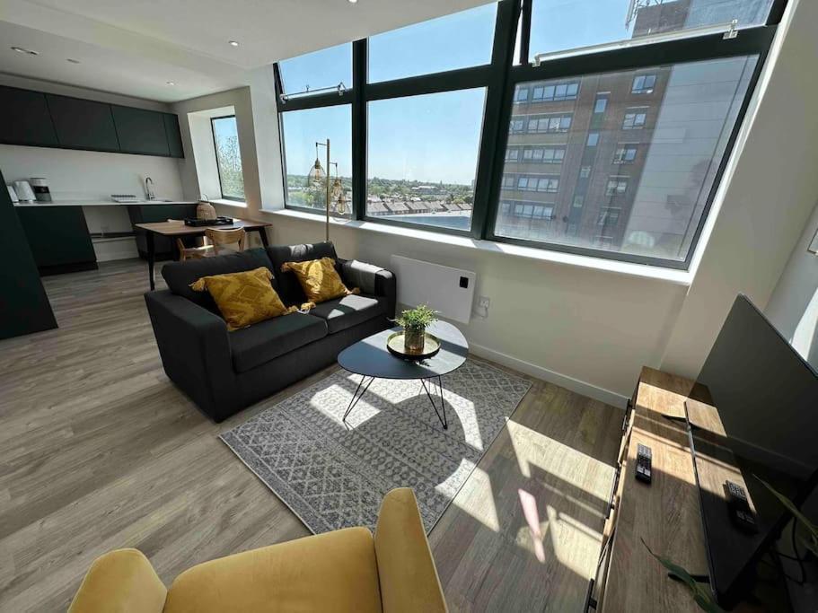 Apartamento 1 Bed Flat With View Of Old Trafford Mánchester Exterior foto